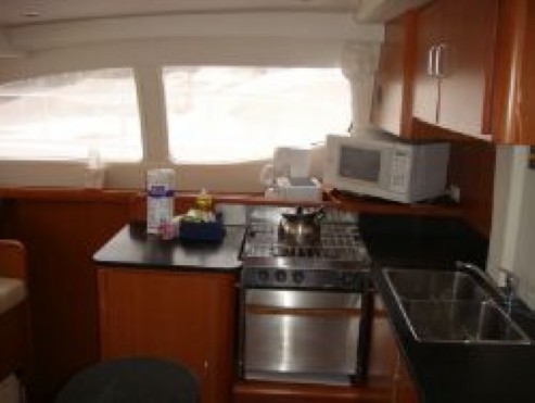 Used Power Catamaran for Sale 2007 Leopard 47 Layout & Accommodations